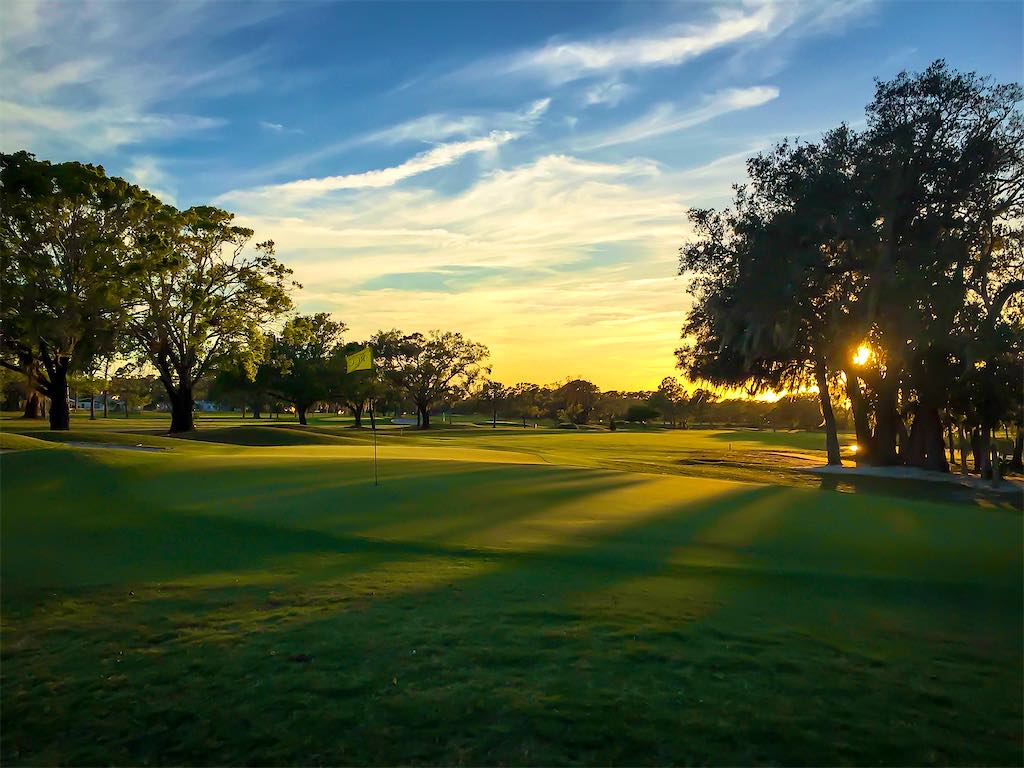 Riviera Country Club